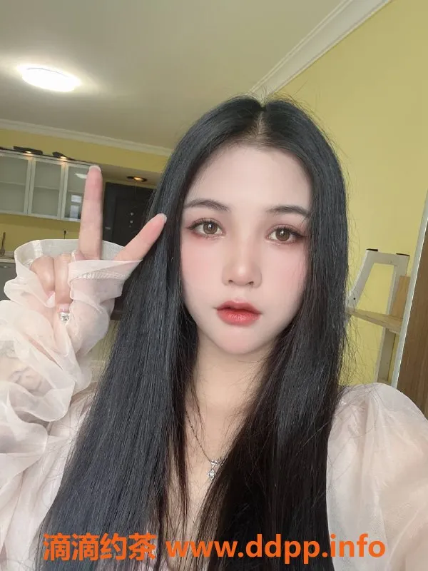 东莞楼凤-东莞南城露露，19岁嫩妹800元服务