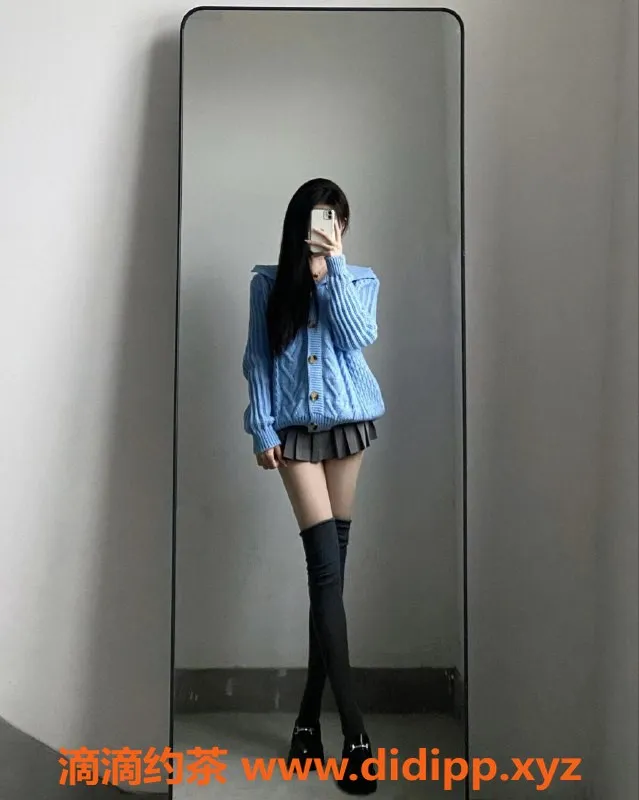 无锡楼凤-梁溪东岭顶级嫩妹 三点粉皮肤白皙