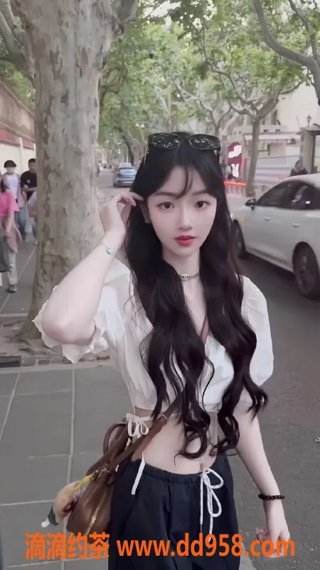 无锡楼凤资源信息,梁溪东岭03大圈陪浴，肤白可调情