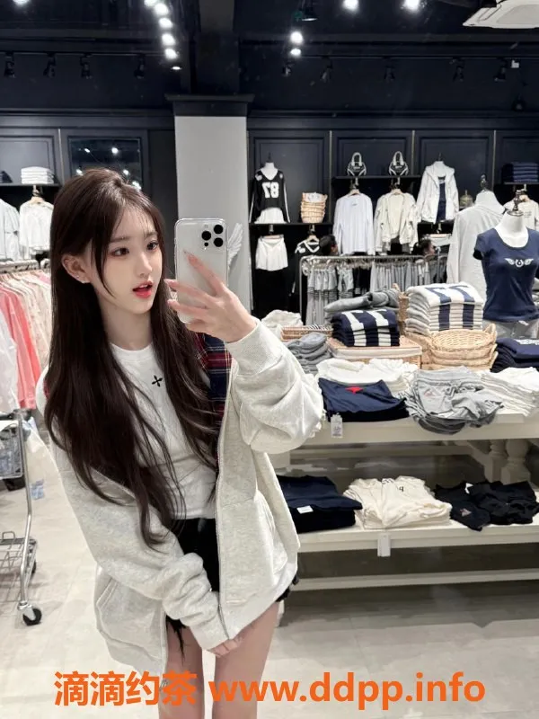 无锡楼凤-梁溪超嫩学妹校花，花式服务尽享欢愉