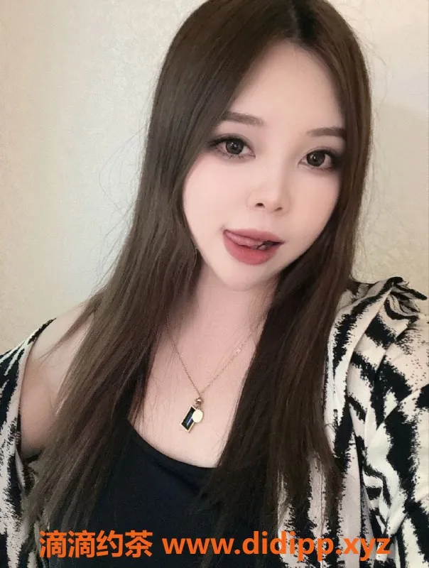 杭州楼凤-上城19岁160cm可爱妹子，身材诱人服务多样