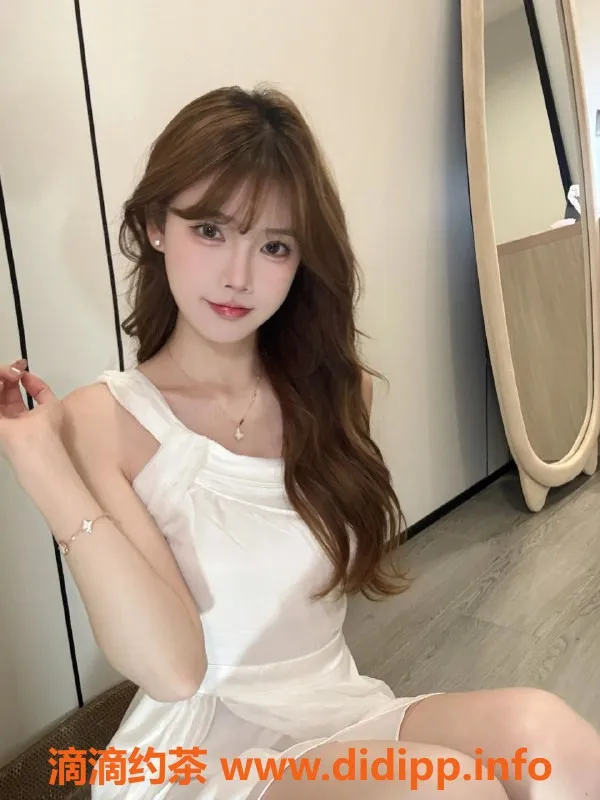 无锡楼凤-梁溪超嫩少女，身材诱人，服务丰富