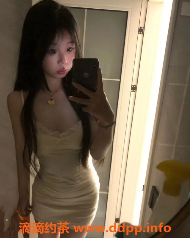 无锡楼凤-锡山06小女友，亲密陪浴，优惠600元