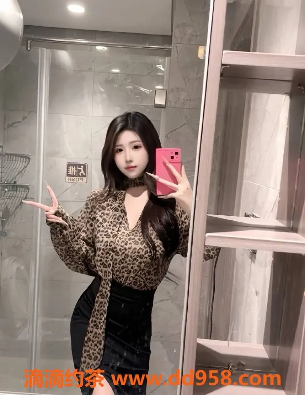 台州楼凤-台州小可 170cm 55kg C+胸 无套路服务