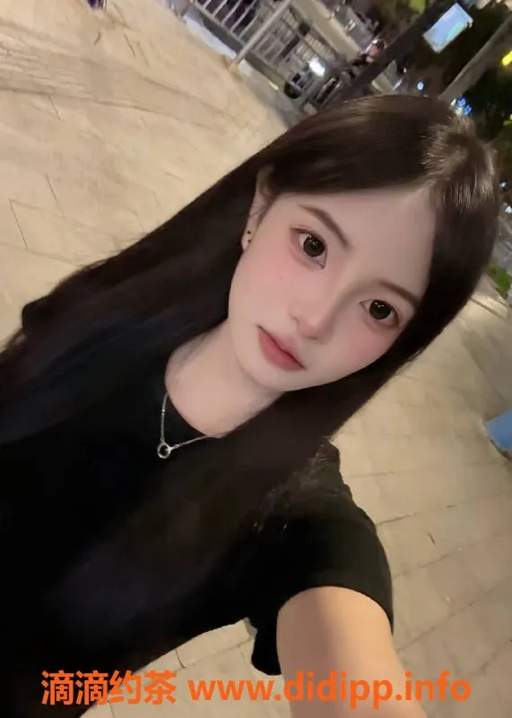 台州楼凤-金华市小美，18岁168cm C+杯，喝茶600P