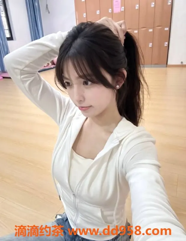 南通楼凤-南通萌萌，19岁，165cm，95斤，优质服务