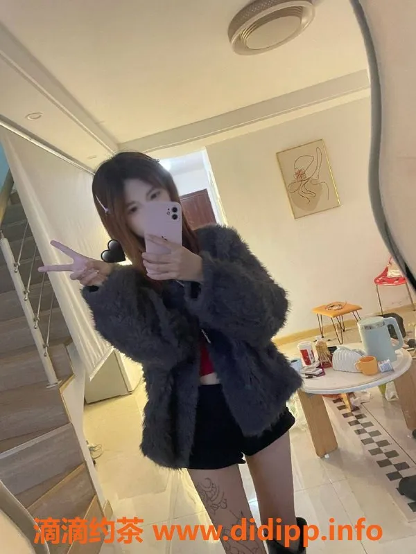 扬州楼凤资源信息,扬州邗江小香菜，白嫩瘦妹，颜值超高