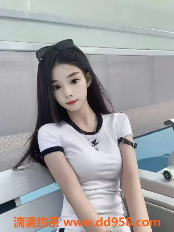 中山楼凤-西区新鲜美眉：洗吹做只需400，快餐300