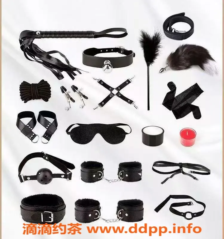 无锡楼凤-滨湖万达顶级特服，三通无套SM体验