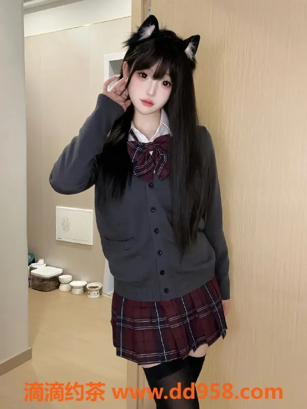 无锡楼凤-惠山天一公馆 04极品少女 超白肌肤 调情服务