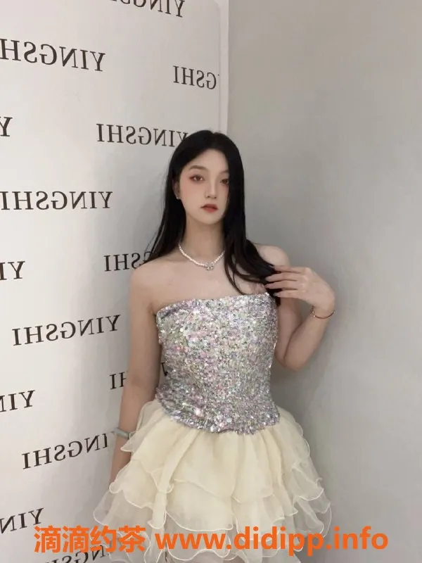 广州楼凤-白云依依，69P专业服务，800P起