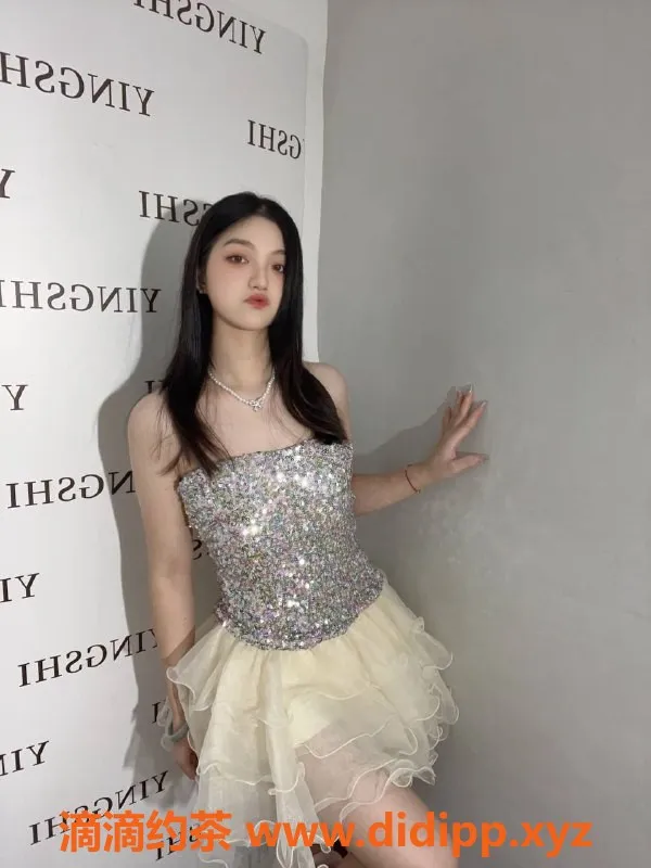 广州楼凤-白云依依，69P专业服务，800P起