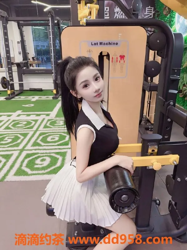 无锡楼凤-滨湖公寓大熊D杯陪浴服务，超值600