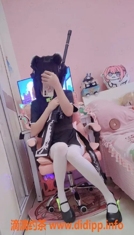 无锡楼凤-梁溪顶级少女萝莉 三点粉陪浴服务