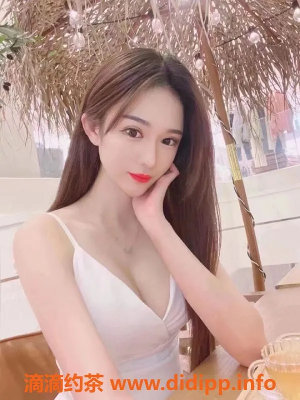 无锡楼凤资源信息,滨湖校花空降！超嫩学妹170大长腿