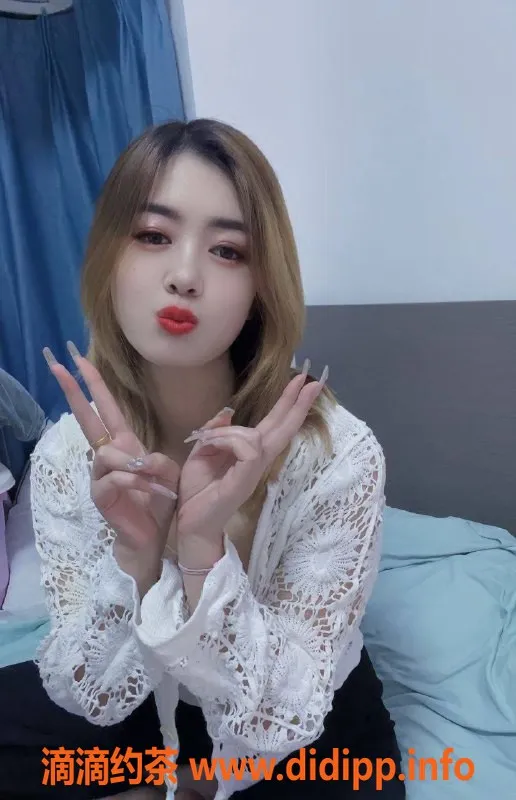 深圳楼凤-深圳宝安99年小姐，身高168，胸围38D