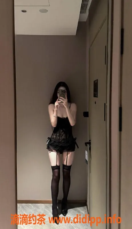 南通楼凤-崇川区艺术之旅，小彤身材诱人体验