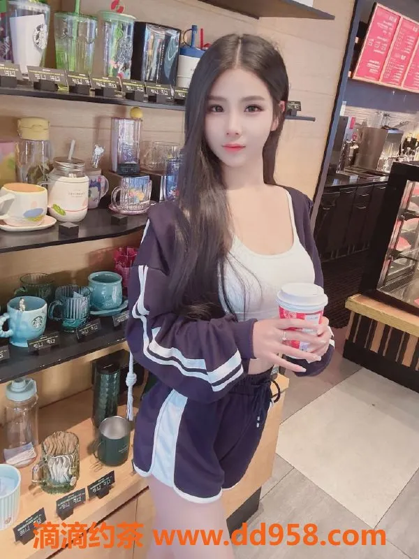 常州楼凤-武进璇璇：165身高，90体重，陪浴调情等服务