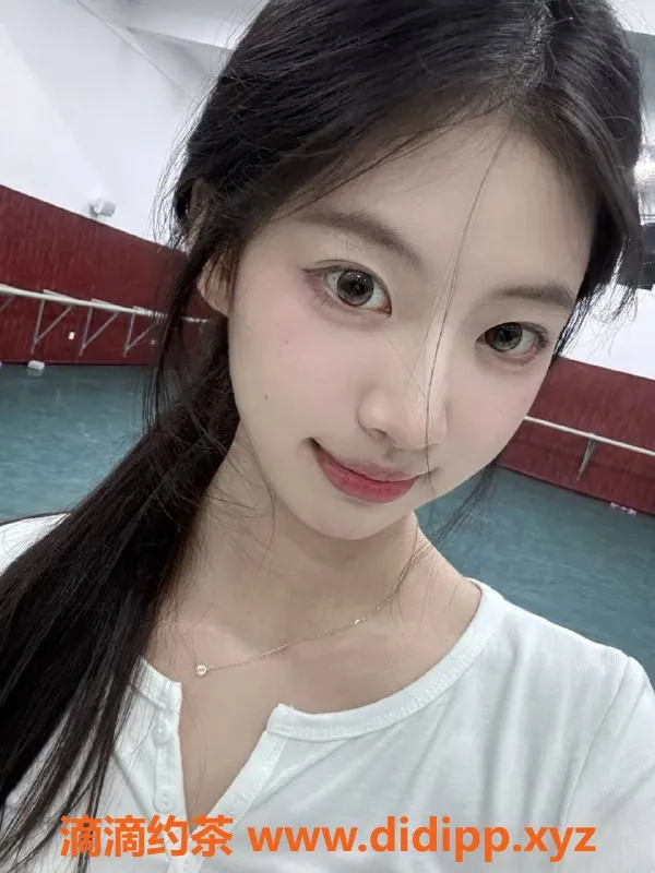 杭州上门服务-杭州卷卷，乖乖女162cm，93斤，B罩杯，真诚服务