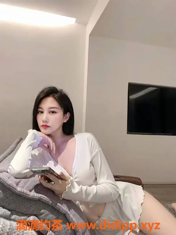 中山楼凤-中山火炬地区 性感模特 提供洗吹做服务