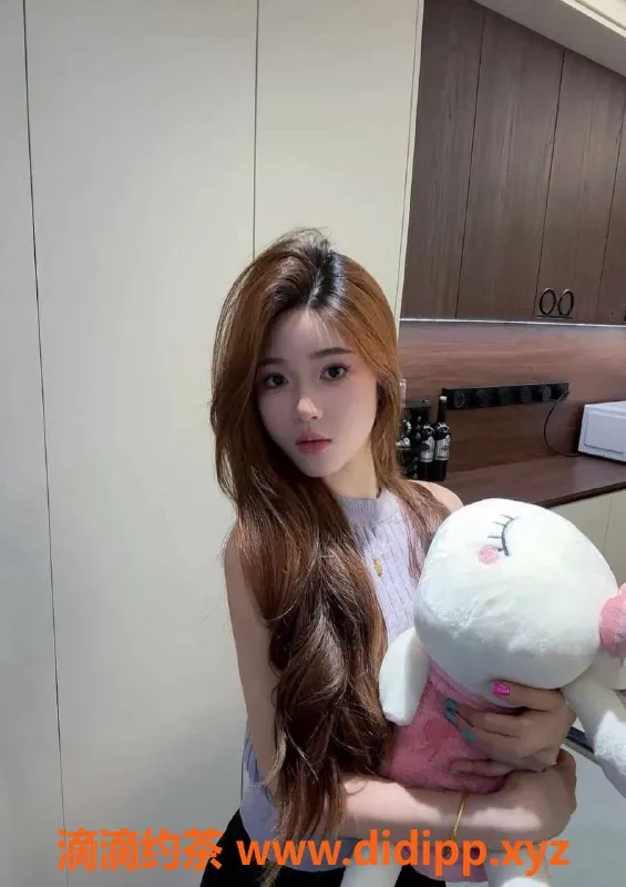 广州楼凤-天河区23岁冰冰-162厘米极品尤物