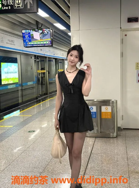 北京楼凤-优益C，丰台邻家女孩，皮肤白嫩，服务一流