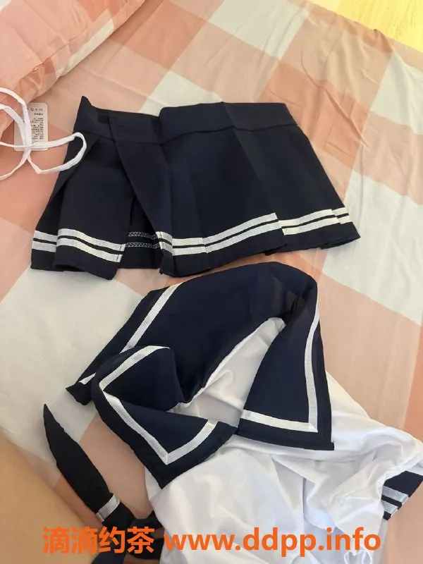 无锡外围-锡山长泰御园大圈少女，身材曼妙陪浴