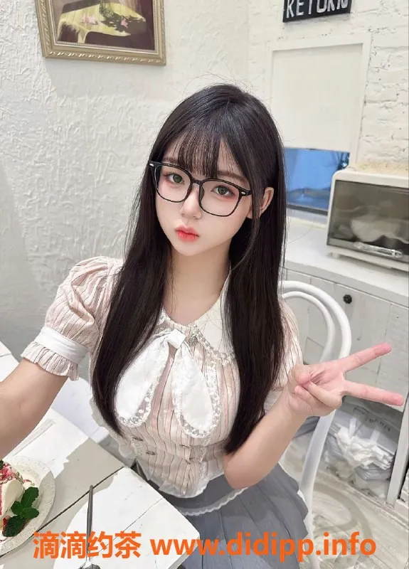 无锡楼凤-梁溪极品少女 三点粉水嫩滑体验