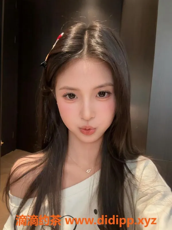 无锡楼凤-锡山校花08超嫩少女陪浴服务