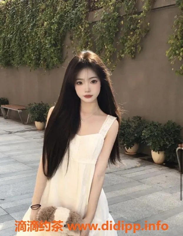 无锡楼凤-滨湖娇小少女，激情陪浴与调情服务