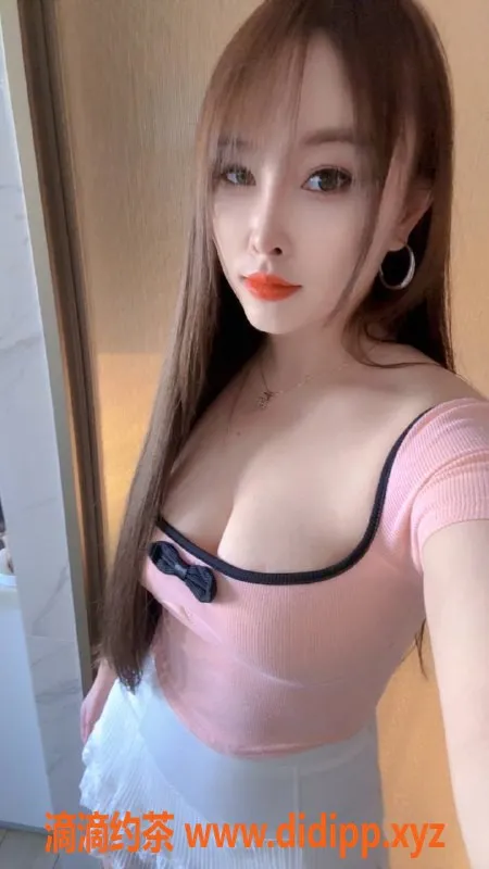 深圳楼凤-龙岗欢欢，超值500起，私聊了解更多！