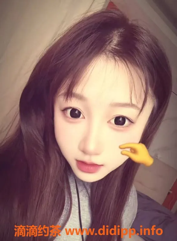 常州楼凤-21岁162CM温柔妹子，陪浴69服务等你来体验