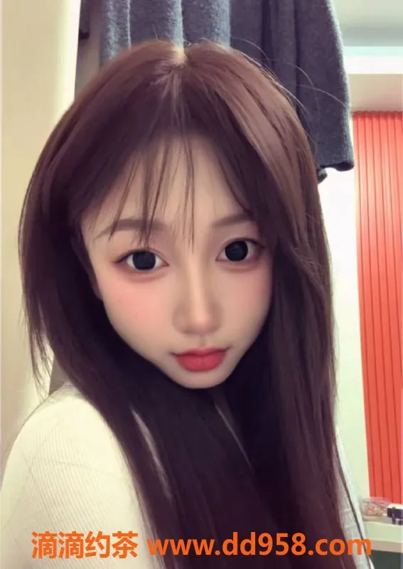 常州楼凤-21岁162CM温柔妹子，陪浴69服务等你来体验