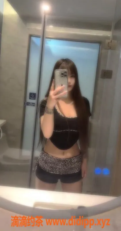 珠海楼凤-珠海云微儿，白领气质，身材火辣