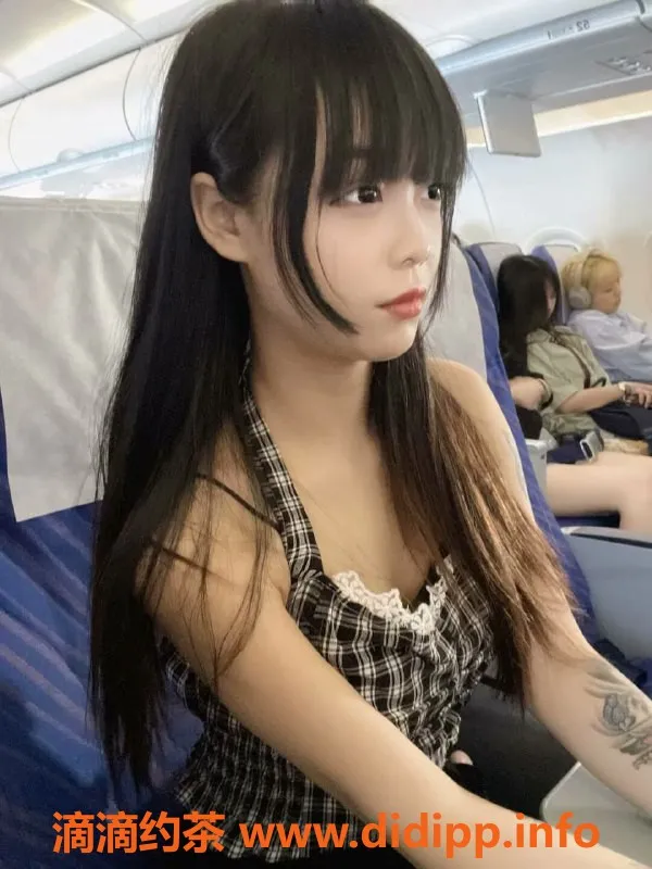 珠海楼凤-珠海云微儿，白领气质，身材火辣