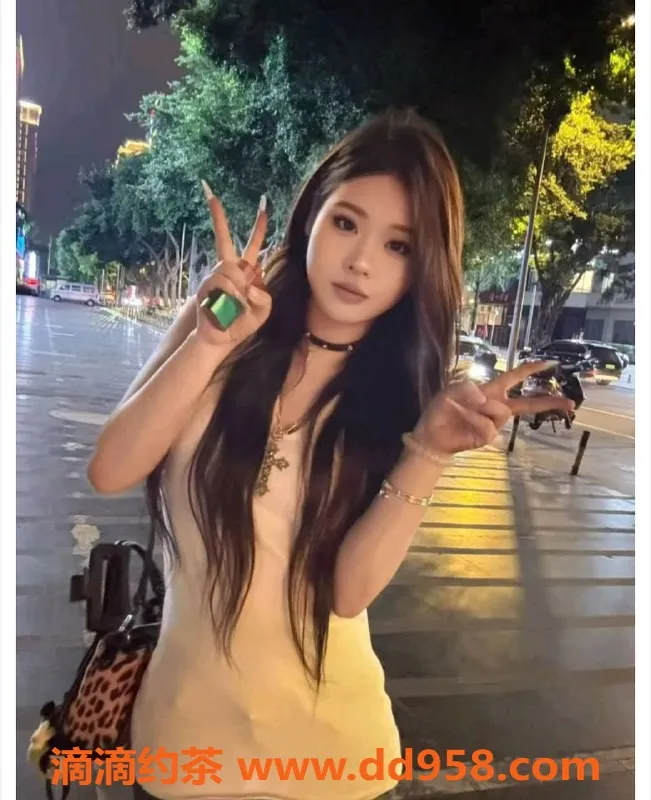 成都楼凤-武侯区嫩妹“甜心”，课时费7/12，代聊服务