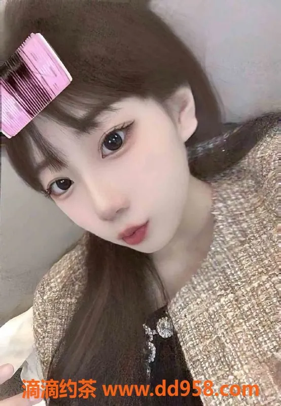 无锡上门服务-梁溪光华时代白皮肤艺名小姐，170大长腿服务多样