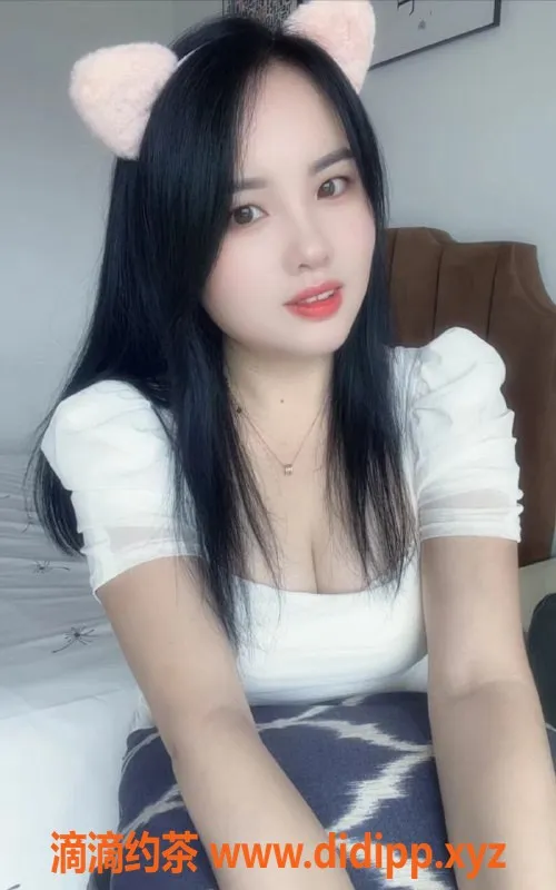 广州楼凤-广州白云雪雪，400元私密服务，等你来体验！