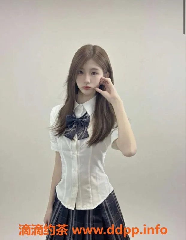 无锡楼凤-滨湖万达08超嫩学妹，伴你畅游