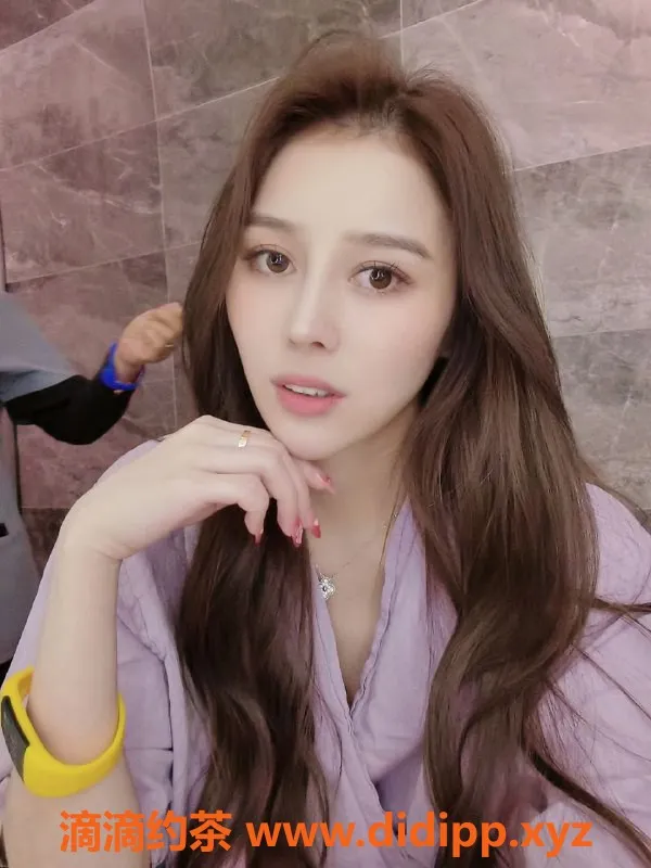 上海楼凤资源信息,芷柔，年纪成熟，身材不错，电报预约