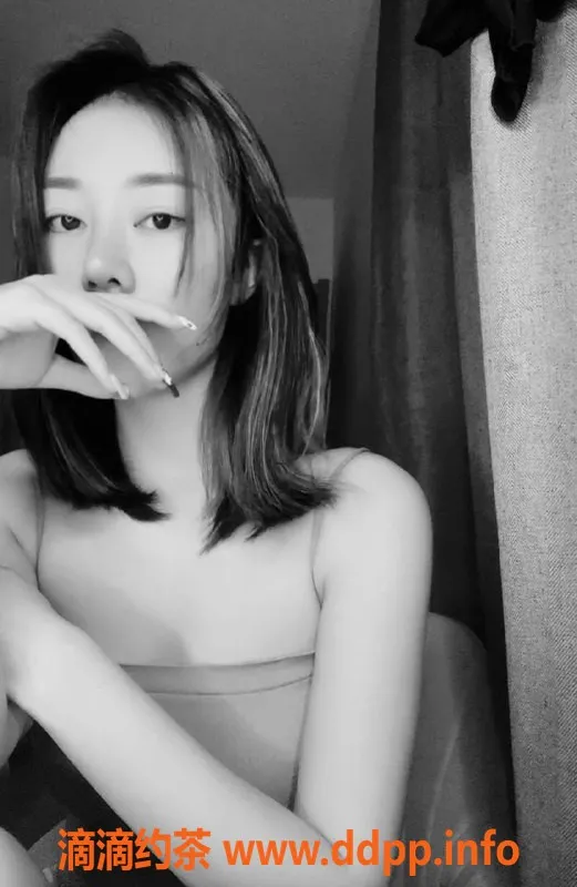 上海楼凤-虹口25岁美女霸霸，身高166，C罩杯，8张课费