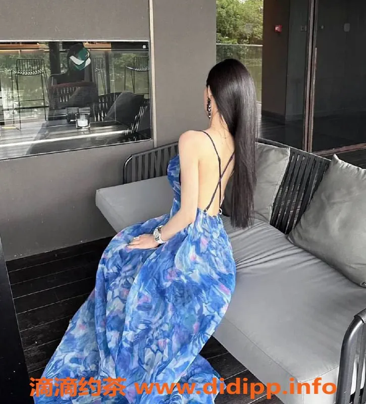 上海楼凤-徐汇小盒子福利拍卖，原价1300P特价1100P