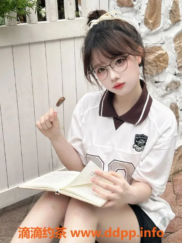 无锡上门服务-惠山超嫩少女 三点粉服务在等你