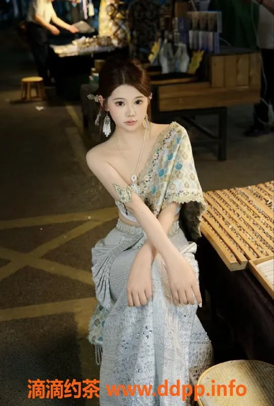 无锡楼凤-锡山绿地乐和城超嫩少女，陪浴调情无底线