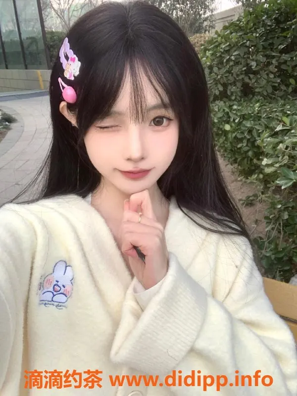 无锡楼凤-锡山05童颜巨乳萝莉陪浴服务