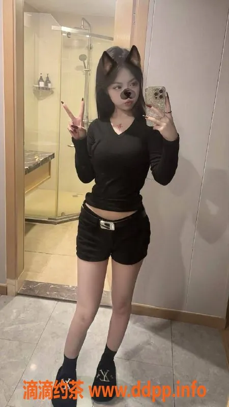 深圳楼凤-龙华区小A，800元体验独特服务