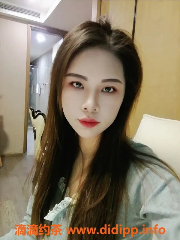 杭州楼凤-临平亲民女神—月月，服务超赞，价格亲民