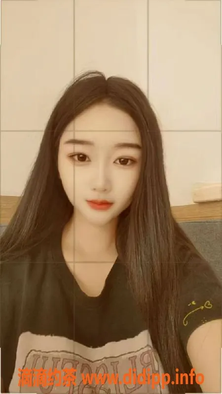 深圳楼凤资源信息,龙岗新人莉莉，26岁165cm C罩杯，500元体验