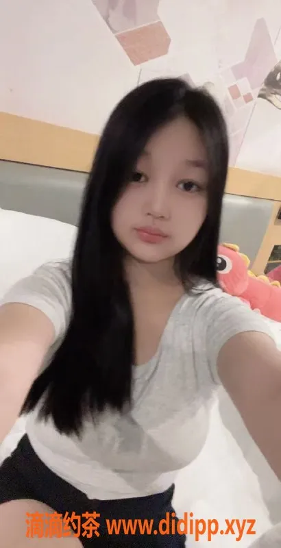 中山楼凤-中山石岐三位美女，洗吹做服务优惠