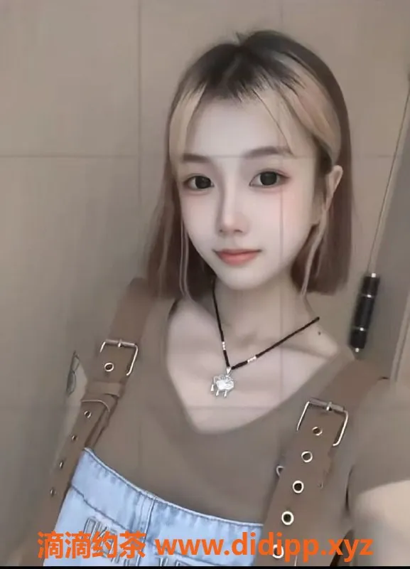 中山楼凤-古镇16岁萌妹，400快餐服务，等你来约！